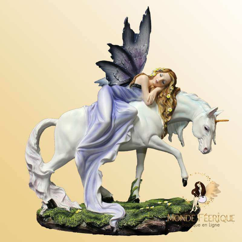 Figurine Fée Géante Licorne "Conte des Fées"