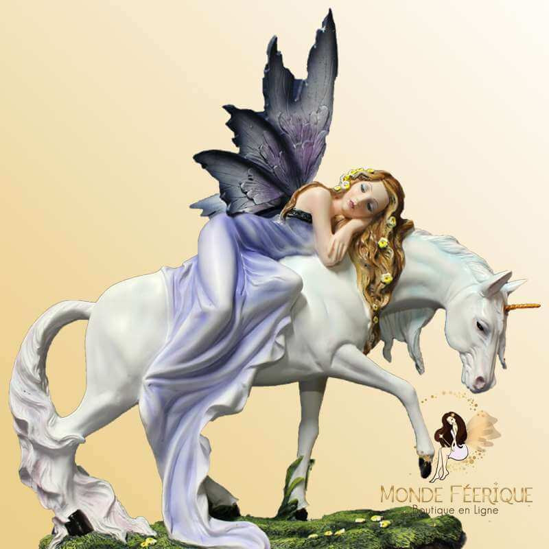 Figurine Fée Géante Licorne