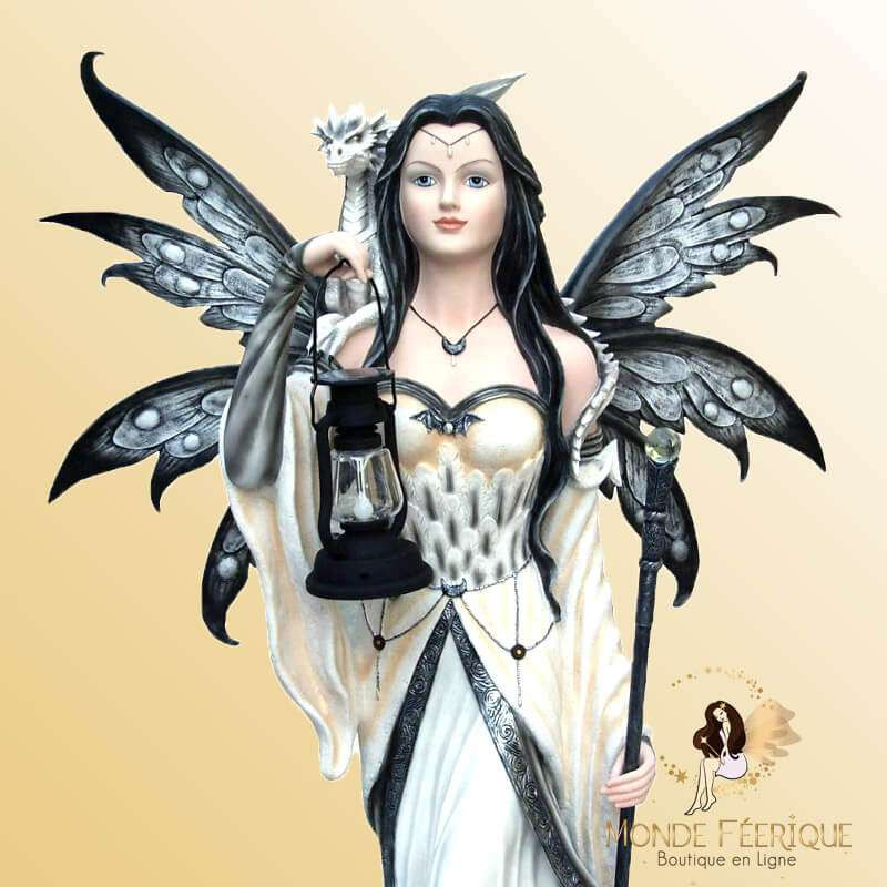grande statue fee jardin