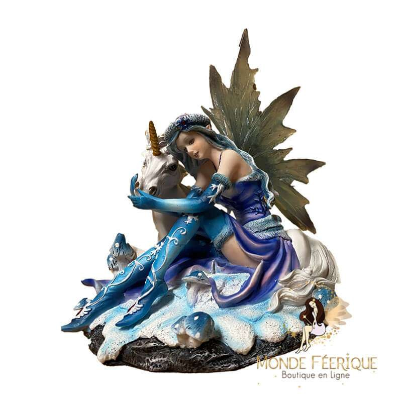 fée avec licorne