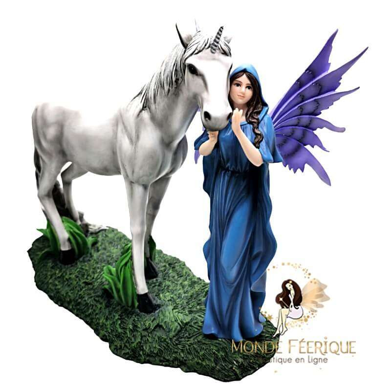 Statuette feerique licorne