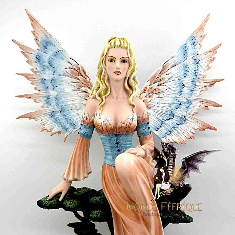  Statuette geante feerique