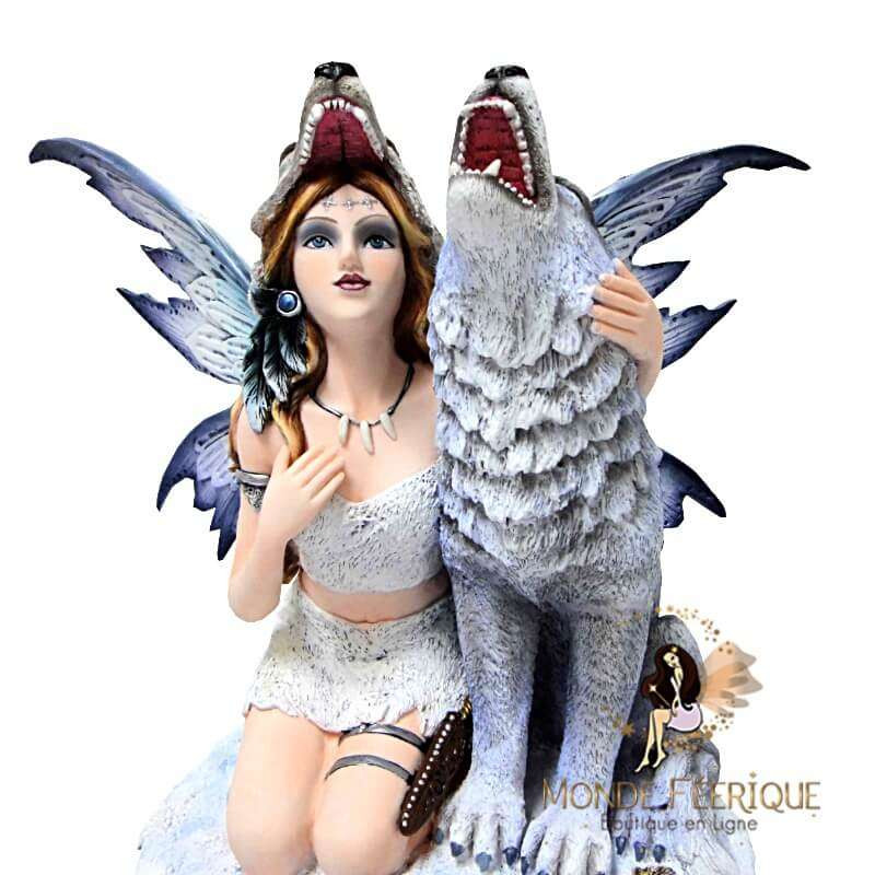 Statuette feerique loups