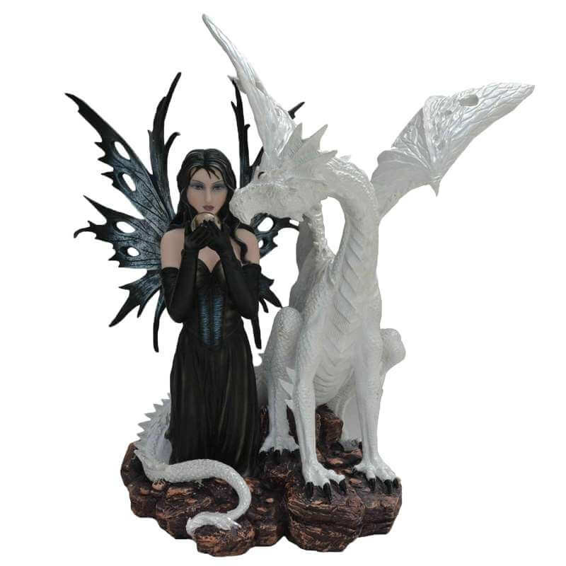 STATUE FEE GEANTE