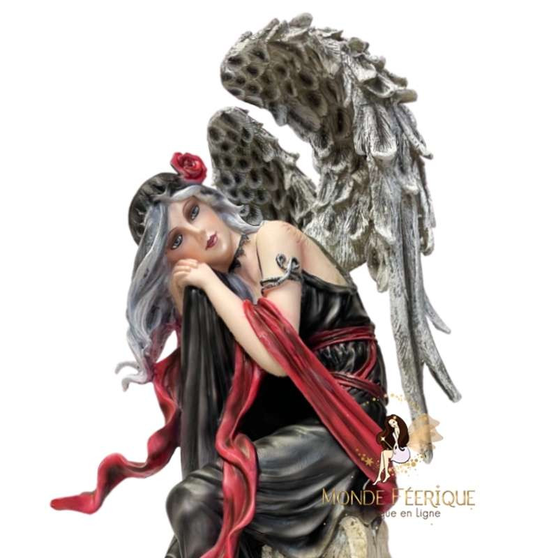 statuette FEE GOTHIQUE