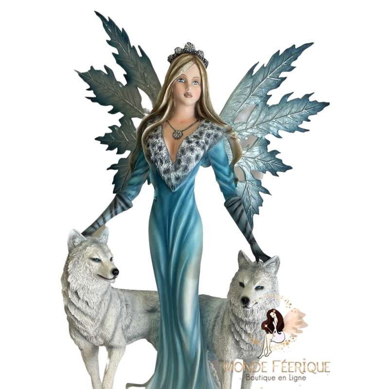 statuette geante fée avec loups