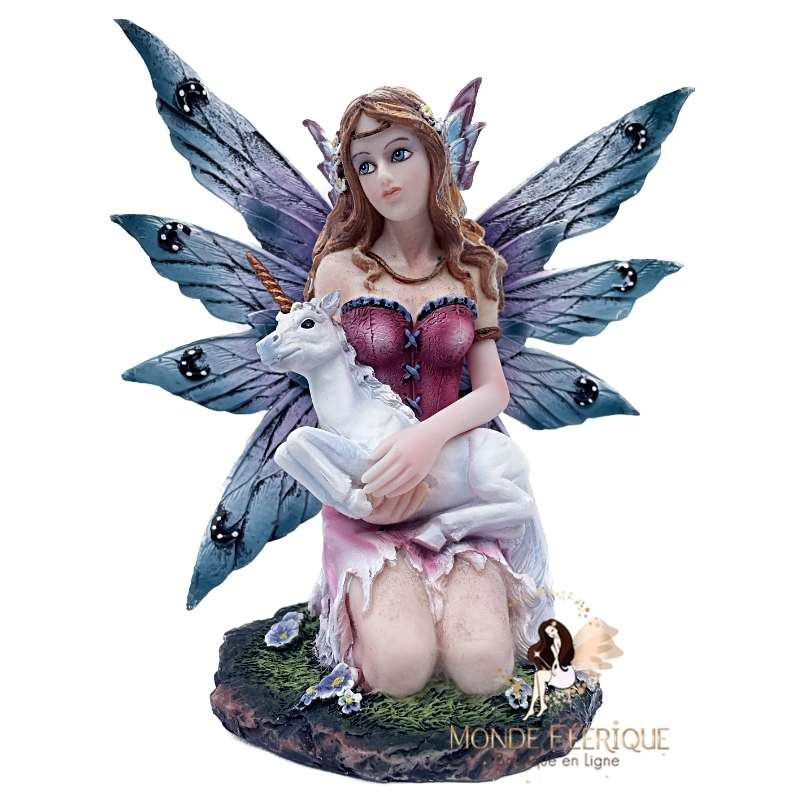 Statuette de Fée avec une Licorne
