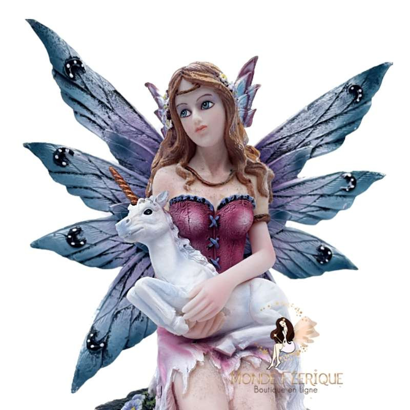 Statuette de Fée avec une Licorne