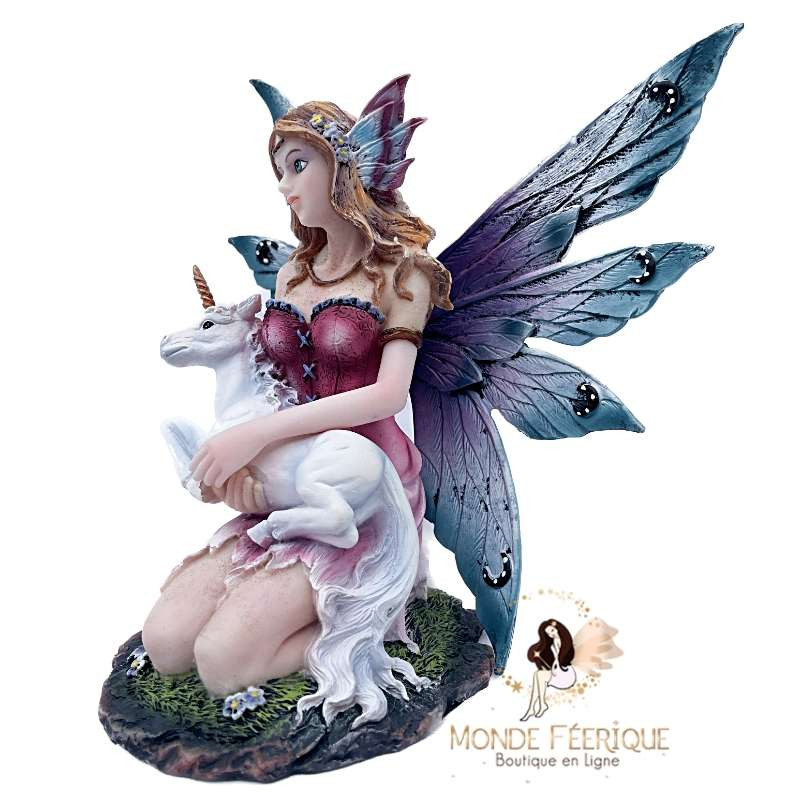 Statuette de Fée avec une Licorne