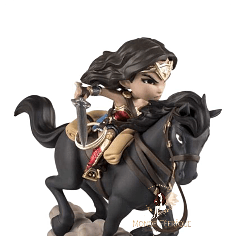 Statuette Wonder Woman à cheval 15 cm
