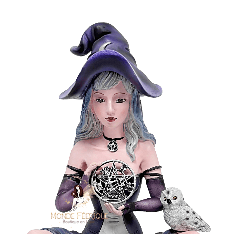 Sorcière assise au pentacle – Figurine ésotérique
