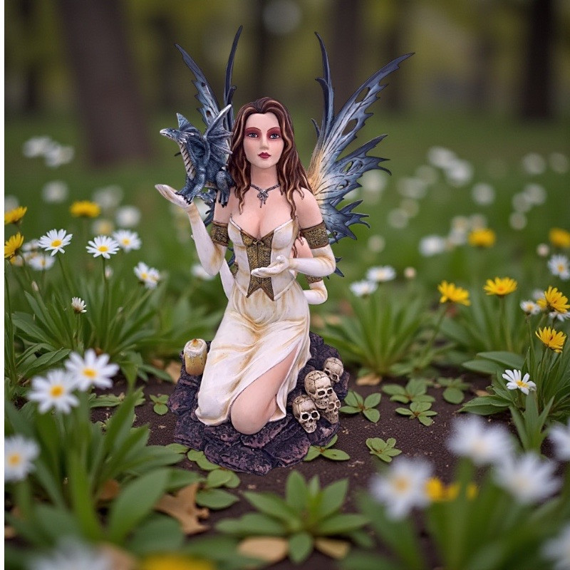 Fée avec un dragon - Décoration féérique - Fée avec dragon et tête de mort