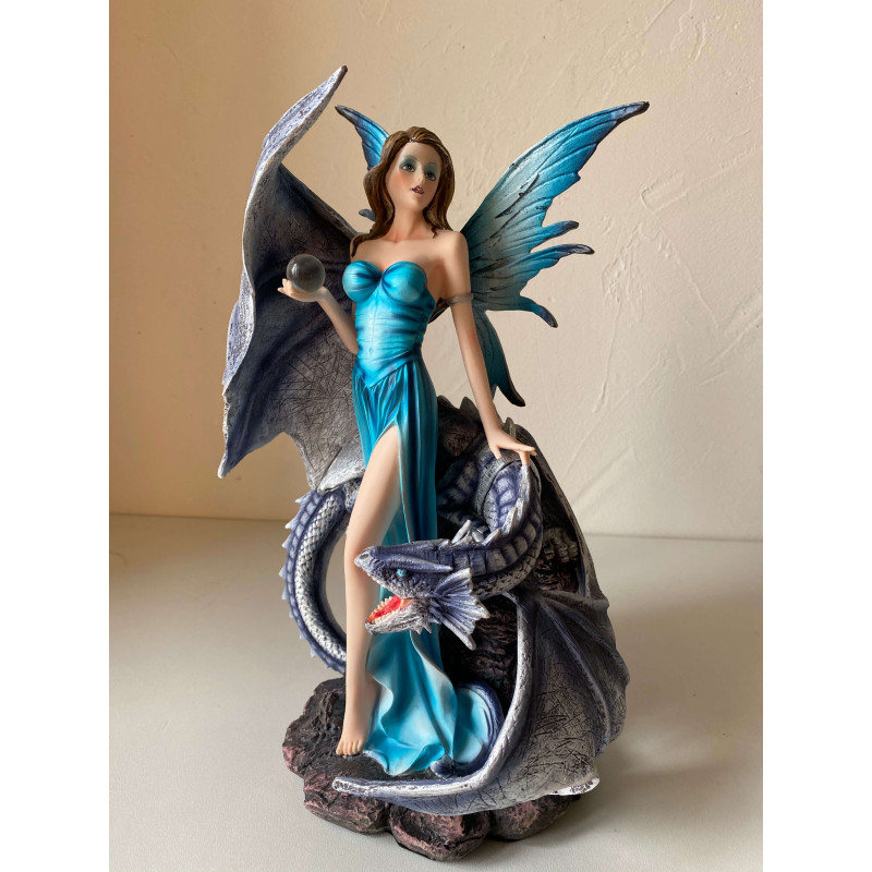 Fee elfe - Fee gothique - Statut fee